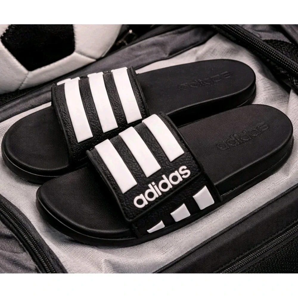 Adidas Kids Adilette Slide Sandals Black White Youth Size 1 Slip On Pool Shoes